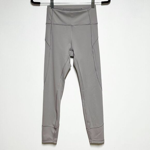 Lululemon In Movement Tight 25" *Everlux
Dark Chrome Sz 4 - Picture 7 of 12